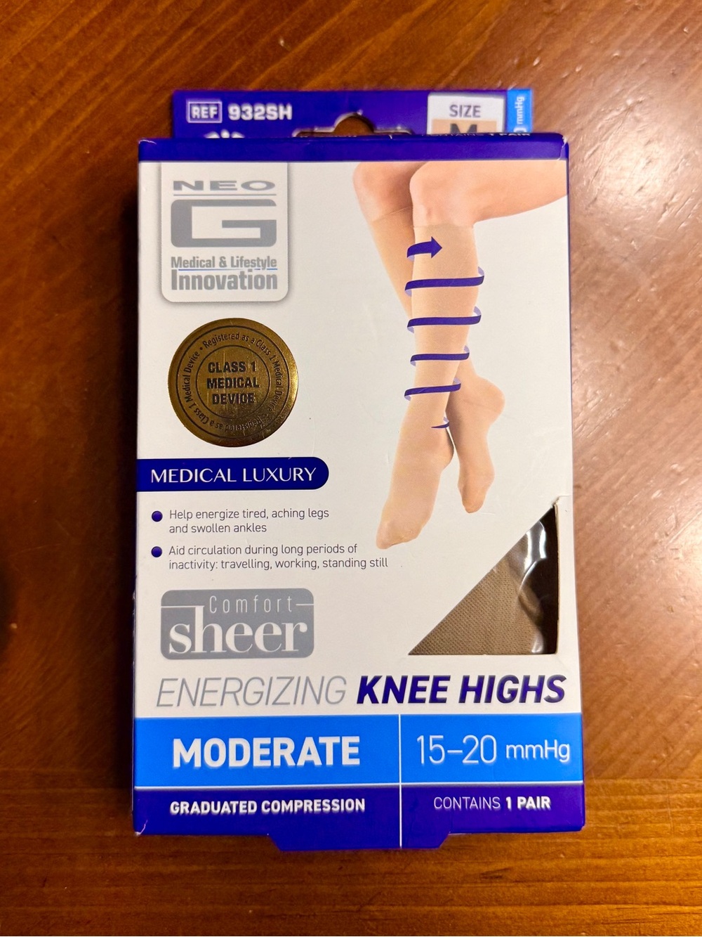 Women's Neo G Knee-High Beige Compression Stockings (15-20 mmHg)